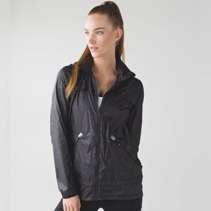 Lululemon Miss Misty women's Desert Snake Embossed Jacket size 4 relaxed fit